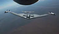ABD'de Bağımsızlık Günü'nde B2 ve F-35 Uçaklarıyla İhtişamlı Gösteri Gerçekleştirildi
