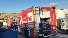 Gebze'de Geri Dönüşüm Tesisinde Yangın: Tesis Alevler İçinde Kaldı!