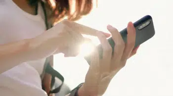 Yaz Mevsiminde Akıllı Telefon Kullanırken Dikkat: 2.000 TL'lik Ekstra Giderle Karşılaşabilirsiniz!